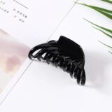 Большие черные пластиковые заколки для волос