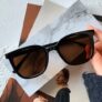 Винтажные солнцезащитные очки  из пластика