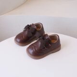 Осенние новые детские кожаные туфли для девочек, милые дизайнерские туфли с галстуком-бабочкой, школьная обувь маленькой принцессы для выступлений