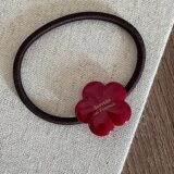 Резинка для волос с золотым логотипом