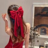 Красный атласный бант для волос