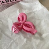 Заколка-бабочка акрил ярких цветов