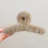 Пушистый крест для волос PjNewesting