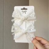 Кружевные заколки для девочек