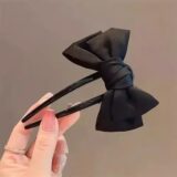 Черные пластиковые заколки-банты U-образные