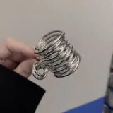 Золотая заколка-краб из сплава