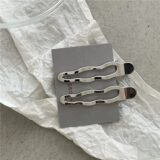 Металлические заколки для волос серебристого цвета